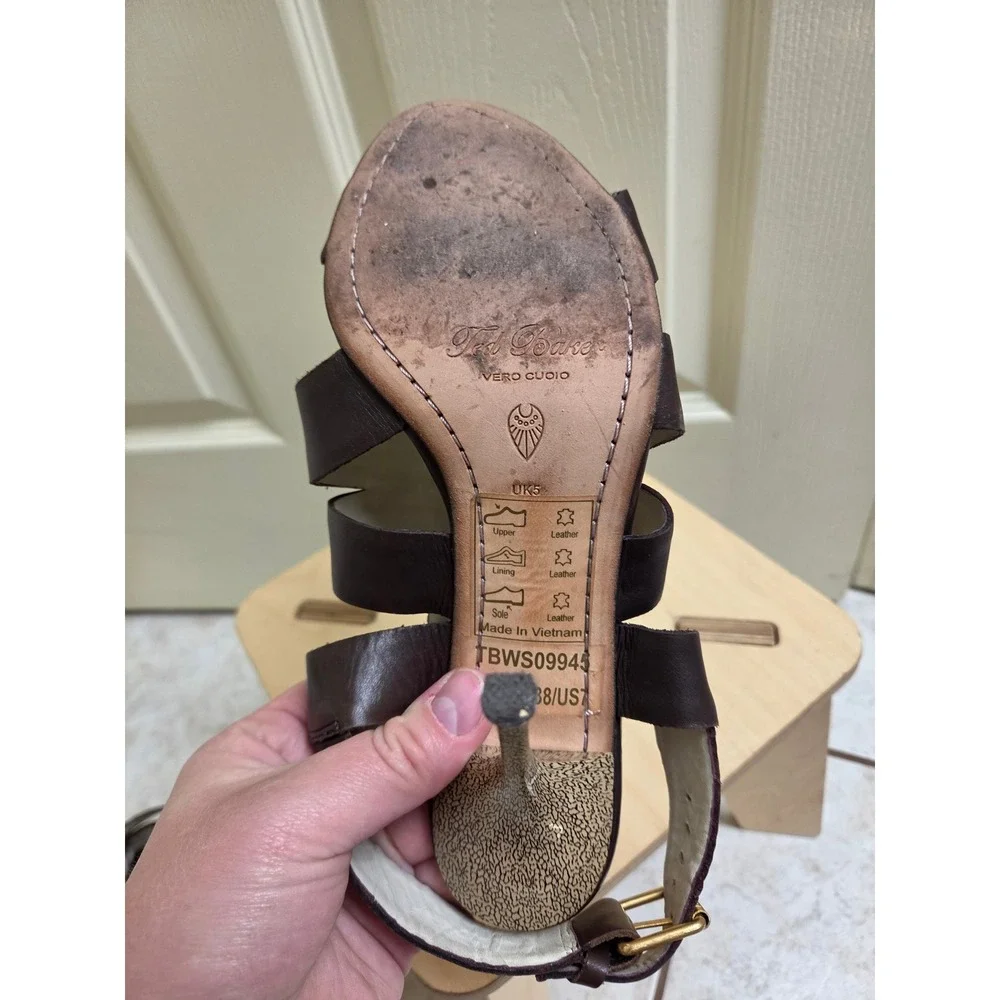 Ted Baker London Brown Leather Stiletto Sandals‎ Gold Hardware TBWS09945 Size 7